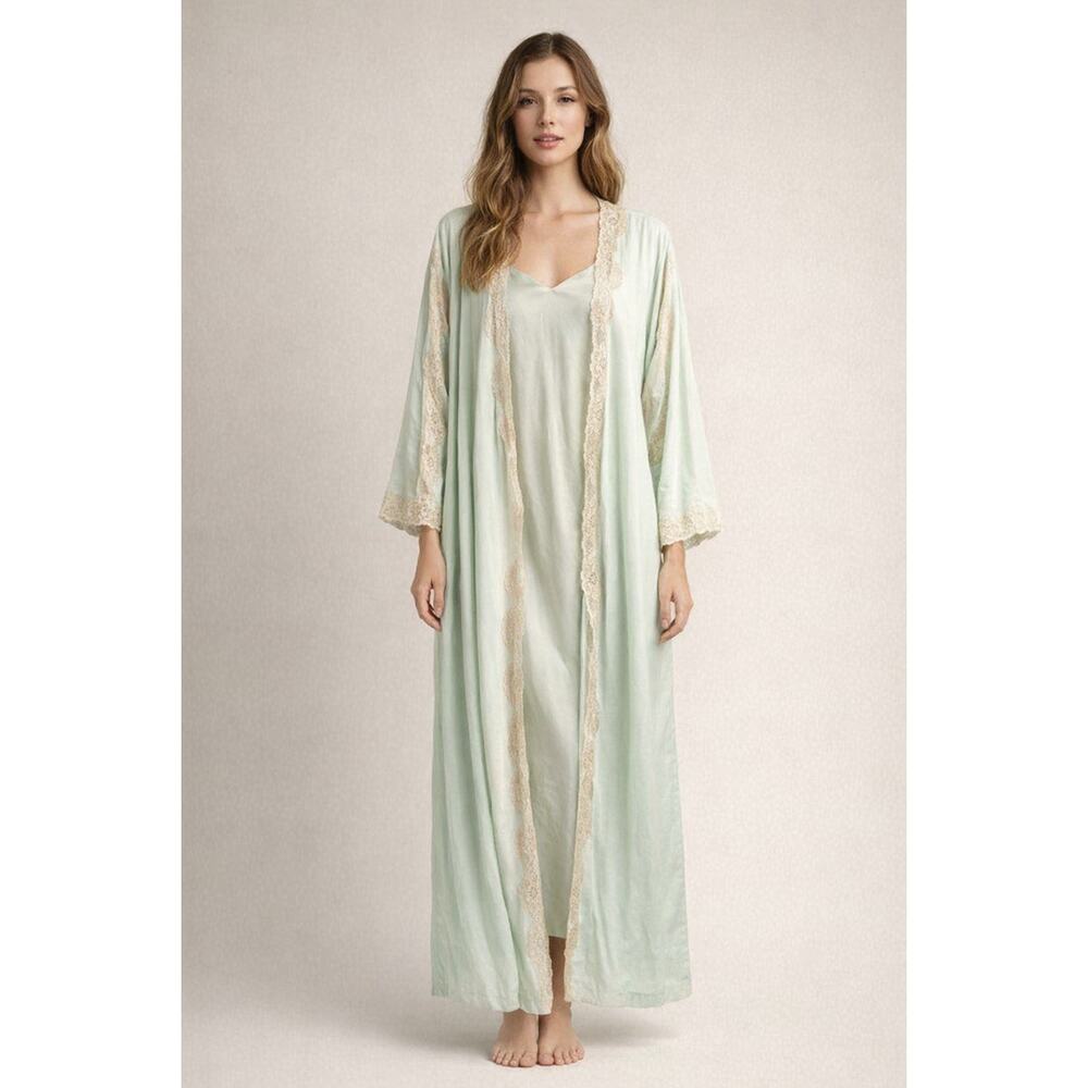 VINTAGE WINTER SILKS Lace Trim Long Line Robe in Seafoam Green Size L